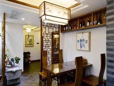 中式餐厅酒柜实景图