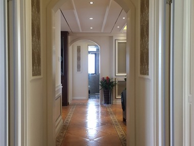 美式客厅走廊实景图